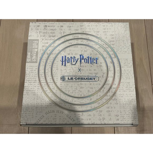 Le Creuset x HARRY POTTER Hogwarts Express Tea Pot Teapot Kettle Classic Limited - Picture 5 of 6